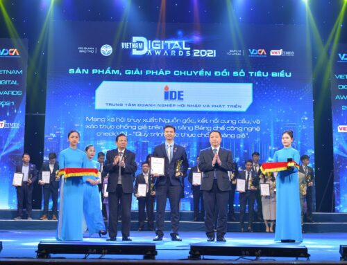 Trung tâm doanh nghiệp Hội nhập và phát triển nhận giải thưởng Chuyển đổi số Việt Nam năm 2021